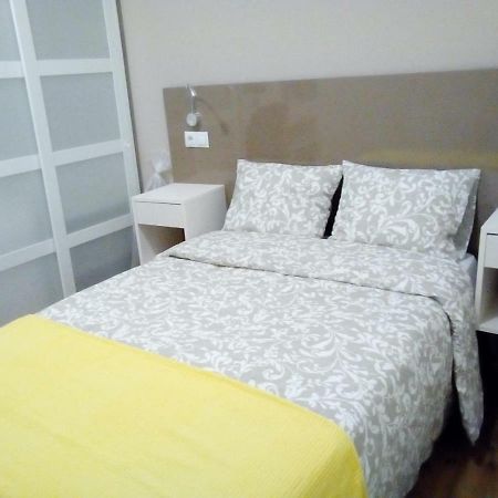 Residencia Compostela 2 Bed & Breakfast Santiago de Compostela Bagian luar foto